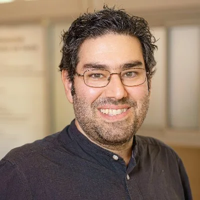 Portrait of Dr. Mohammad Mirzaali